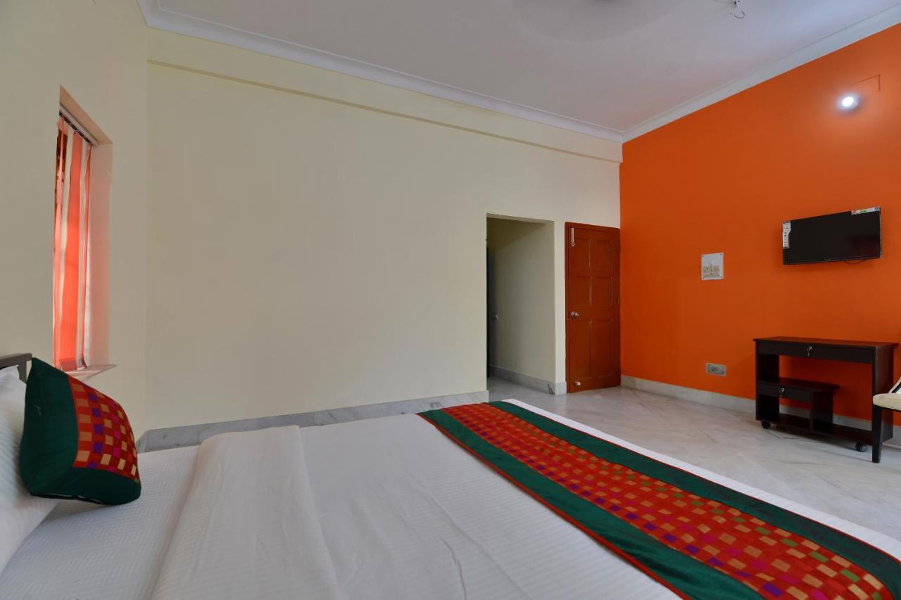 Oyo 12210 Comfort N Cozy 3* Kolkata